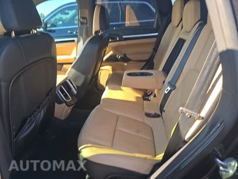 2014 Porsche Cayenne Platinum Ed. – miniatura 13