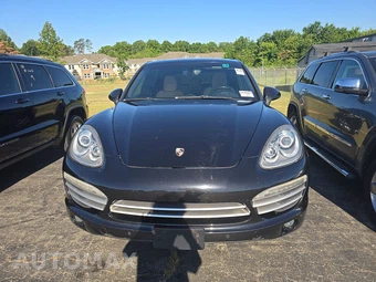 2014 Porsche Cayenne Platinum Ed. – miniatura 2