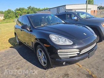 2014 Porsche Cayenne Platinum Ed. – miniatura 3