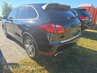 2014 Porsche Cayenne Platinum Ed. – miniatura 6