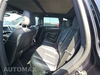 2014 Porsche Cayenne S – miniatura 13