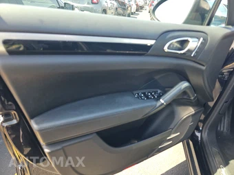 2014 Porsche Cayenne S – miniatura 9