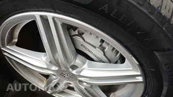 2014 Porsche Cayenne S – miniatura 27