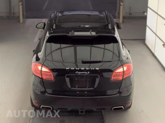 2014 Porsche Cayenne S – miniatura 5