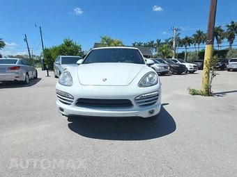 2014 Porsche Cayenne Tiptronic – miniatura 2