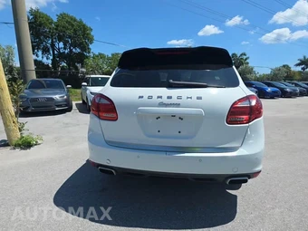 2014 Porsche Cayenne Tiptronic – miniatura 4
