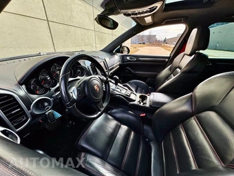 2014 Porsche Cayenne Turbo S - miniatura 16