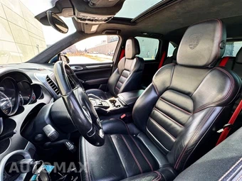 2014 Porsche Cayenne Turbo S - miniatura 21