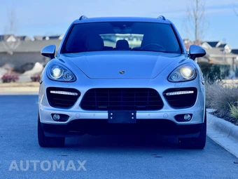 2014 Porsche Cayenne Turbo S - miniatura 13
