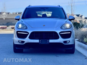 2014 Porsche Cayenne Turbo S - miniatura 14