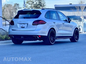2014 Porsche Cayenne Turbo S - miniatura 16