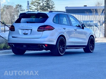 2014 Porsche Cayenne Turbo S - miniatura 17