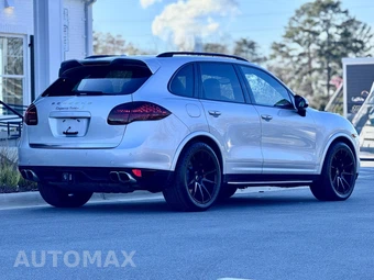 2014 Porsche Cayenne Turbo S - miniatura 19