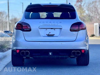 2014 Porsche Cayenne Turbo S - miniatura 21