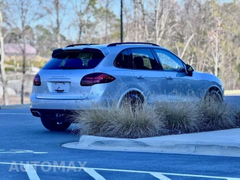 2014 Porsche Cayenne Turbo S - miniatura 24