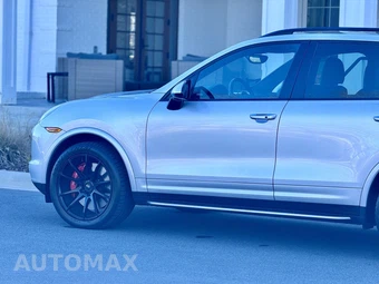 2014 Porsche Cayenne Turbo S - miniatura 44