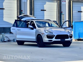 2014 Porsche Cayenne Turbo S - miniatura 7