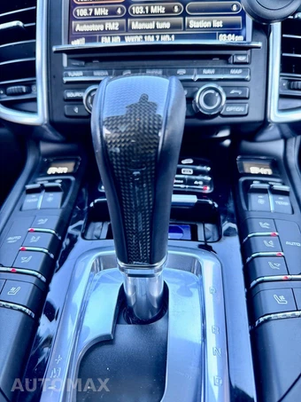 2014 Porsche Cayenne Turbo S - miniatura 84