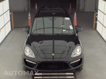 2014 Porsche Cayenne Turbo – miniatura 2