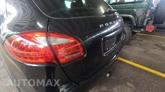 2014 Porsche Cayenne Turbo – miniatura 26