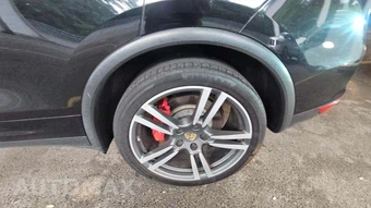 2014 Porsche Cayenne Turbo – miniatura 28