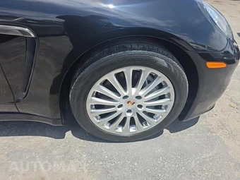 2014 Porsche Panamera S – miniatura 9