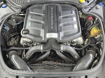 2014 Porsche Panamera S – miniatura 15