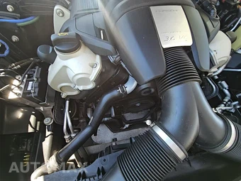 2014 Porsche Panamera – miniatura 26