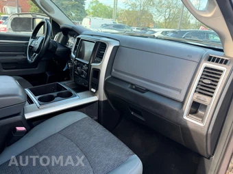 2014 Ram 1500 Big Horn Crew Cab Medium Bed - miniatura 10