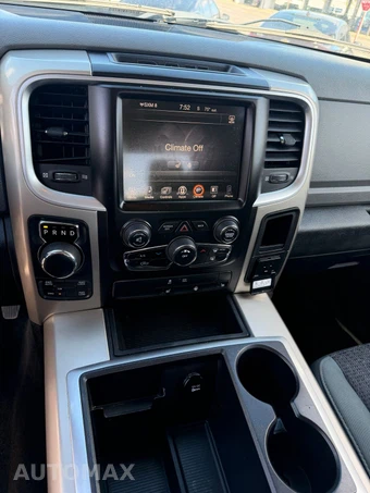 2014 Ram 1500 Big Horn Crew Cab Medium Bed - miniatura 15