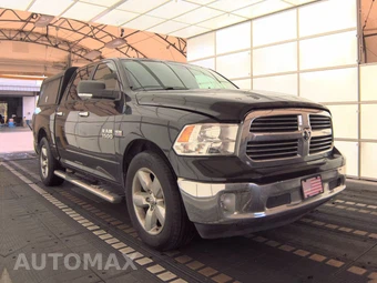 2014 Ram 1500 Big Horn Crew Cab Short Bed – miniatura 3