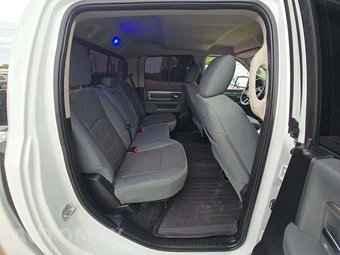 2014 Ram 1500 Big Horn Crew Cab Short Bed - miniatura 16