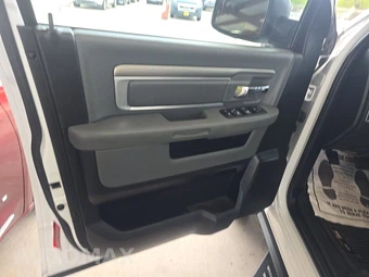 2014 Ram 1500 Big Horn Crew Cab Short Bed - miniatura 9