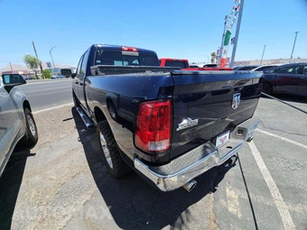 2014 Ram 1500 Big Horn Extended Cab Medium Bed - miniatura 2