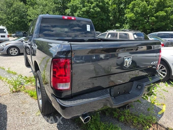 2014 Ram 1500 Express Crew Cab Short Bed – miniatura 6
