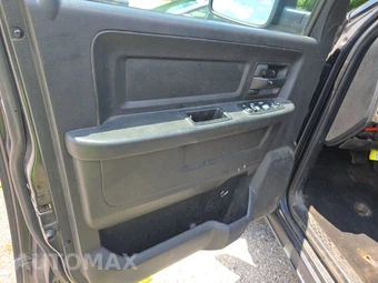2014 Ram 1500 Express Crew Cab Short Bed – miniatura 9