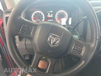 2014 Ram 1500 Express Crew Cab Short Bed – miniatura 10