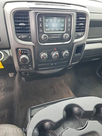 2014 Ram 1500 Express Crew Cab Short Bed – miniatura 11