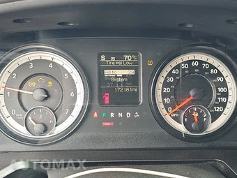 2014 Ram 1500 Express Crew Cab Short Bed – miniatura 12