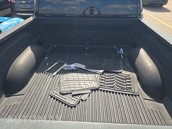 2014 Ram 1500 Express Crew Cab Short Bed – miniatura 16