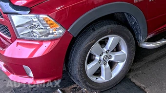 2014 Ram 1500 Express Crew Cab Short Bed - miniatura 7
