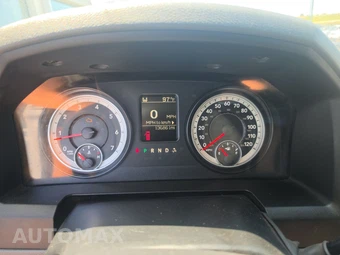 2014 Ram 1500 Express Crew Cab Short Bed - miniatura 12