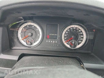 2014 Ram 1500 Express Crew Cab Short Bed – miniatura 12