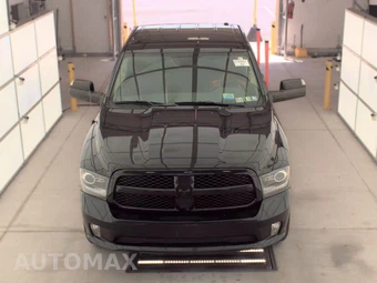 2014 Ram 1500 Express Crew Cab Short Bed – miniatura 2