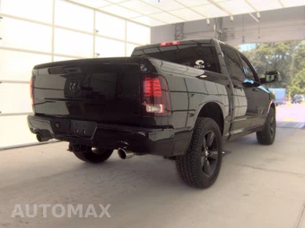 2014 Ram 1500 Express Crew Cab Short Bed – miniatura 4