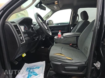2014 Ram 1500 Express Crew Cab Short Bed – miniatura 7