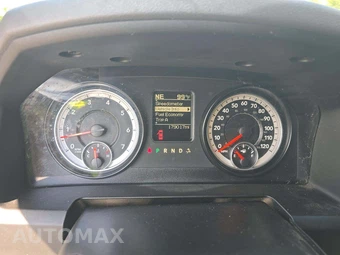 2014 Ram 1500 Express Crew Cab Short Bed - miniatura 6