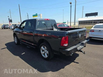 2014 Ram 1500 Express Crew Cab Short Bed - miniatura 2