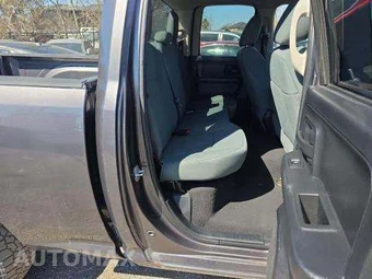 2014 Ram 1500 Express Extended Cab Medium Bed – miniatura 17