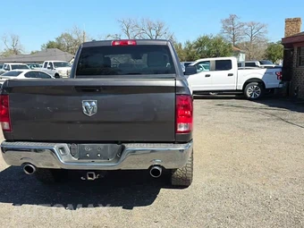 2014 Ram 1500 Express Extended Cab Medium Bed – miniatura 4